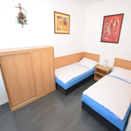Attractive In Near Area Appartement